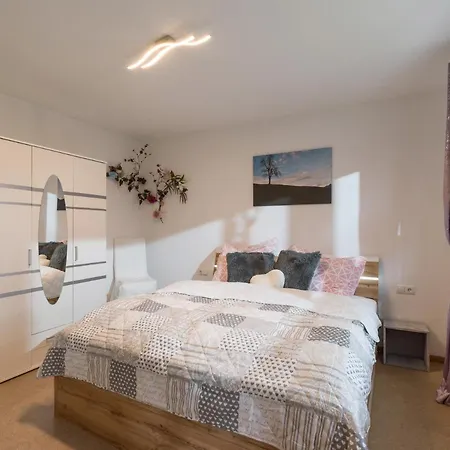 Haus Yvonne Апартаменты *